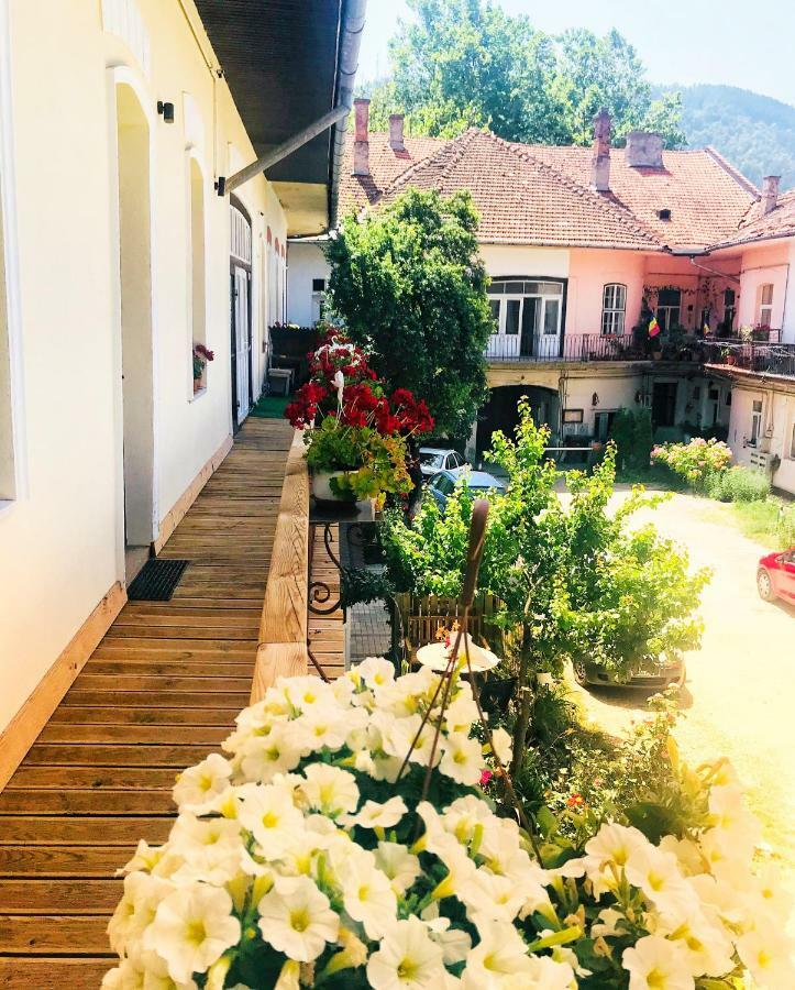 Lovelystay Oldtown Studio Brasov Ngoại thất bức ảnh
